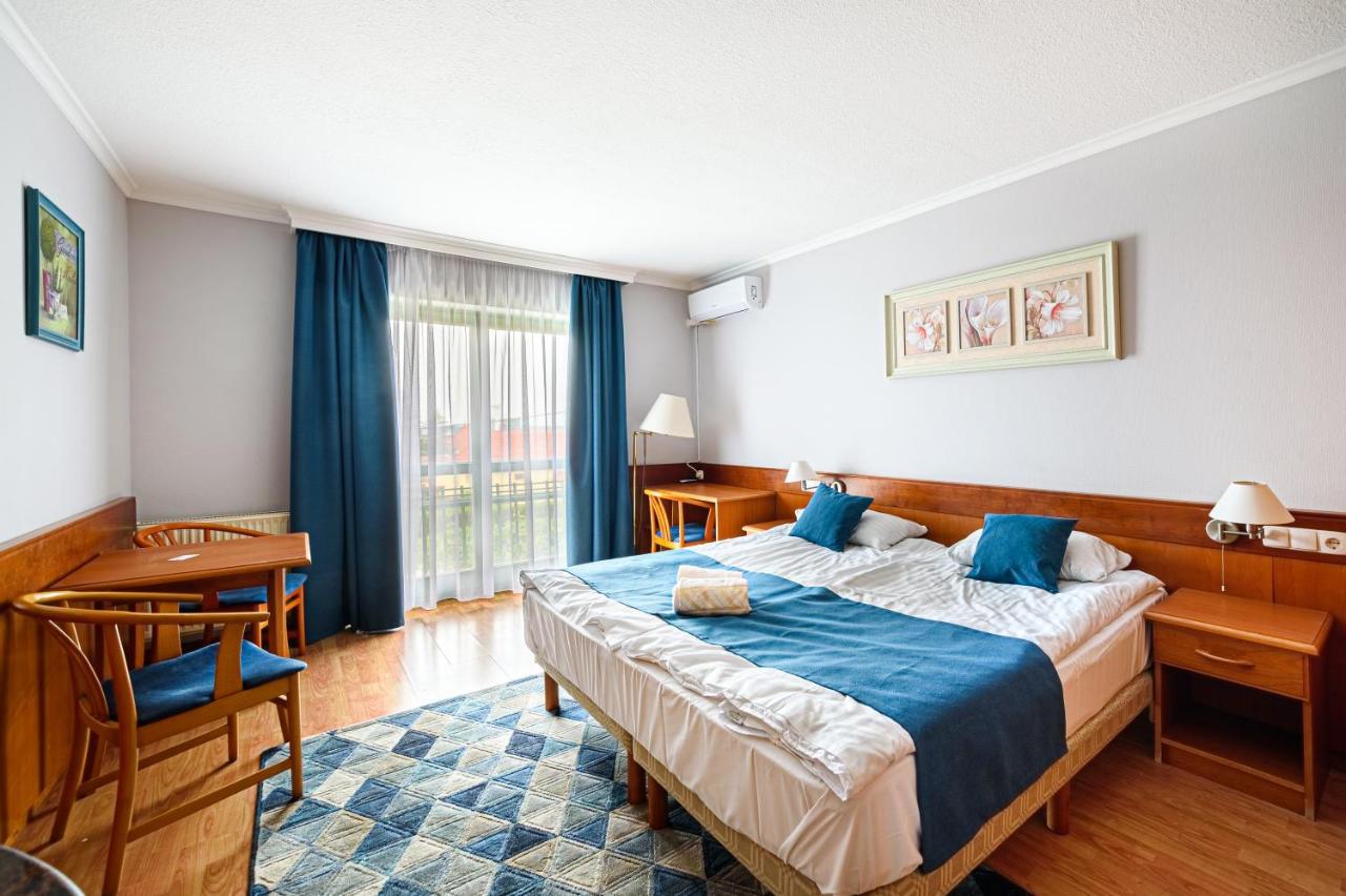 Holiday Club Apartman Hotel Hévíz Extérieur photo
