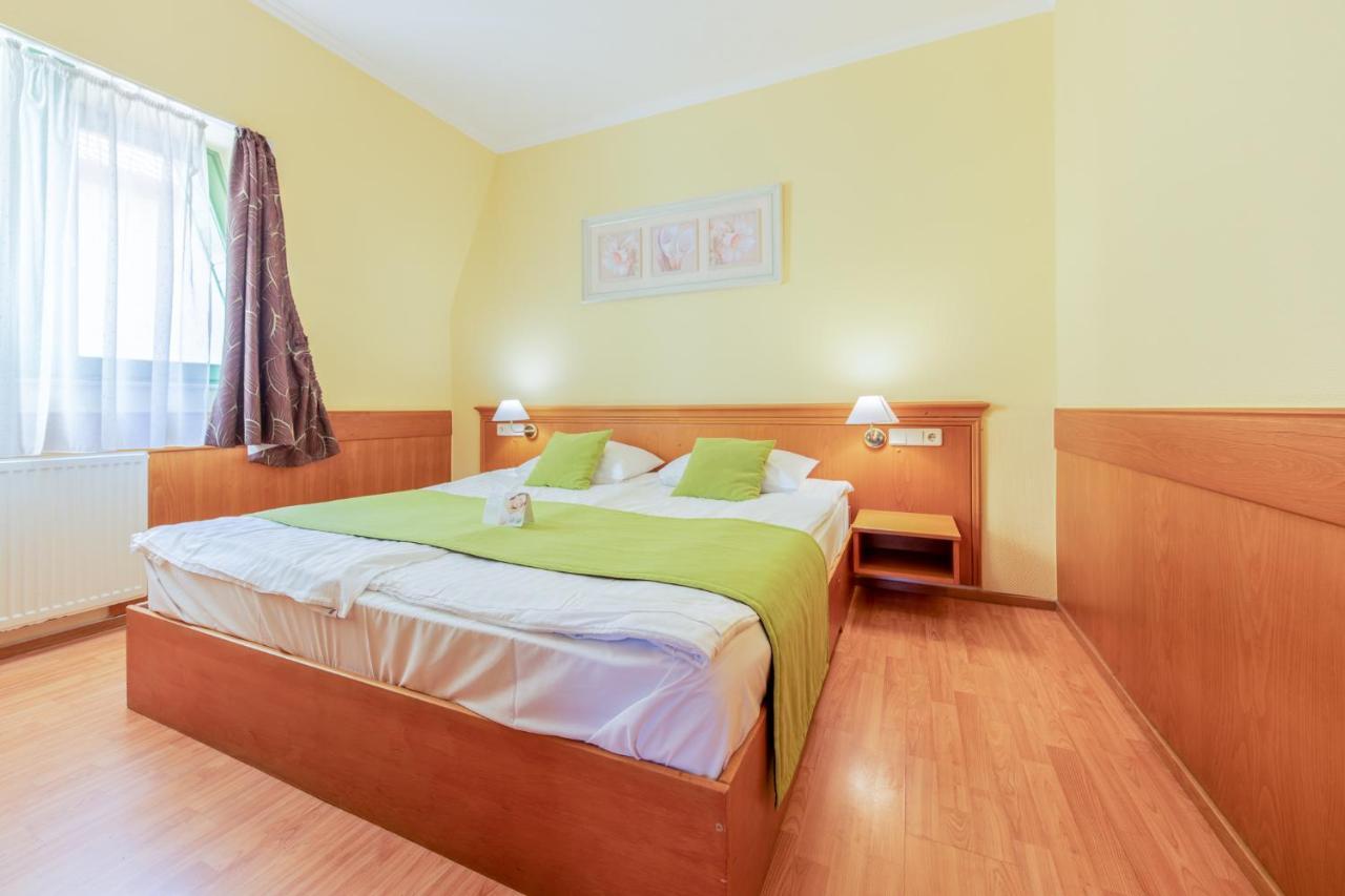 Holiday Club Apartman Hotel Hévíz Extérieur photo