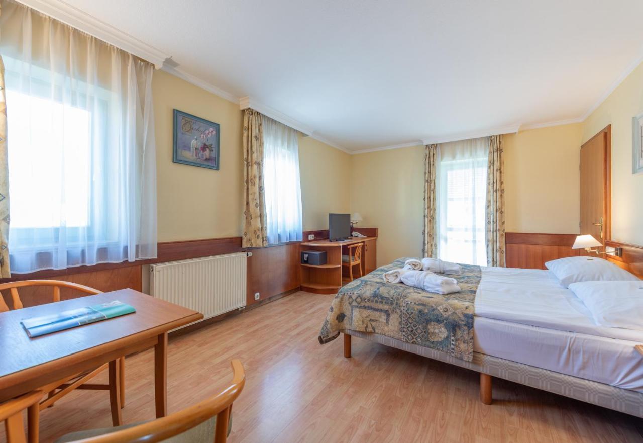 Holiday Club Apartman Hotel Hévíz Extérieur photo