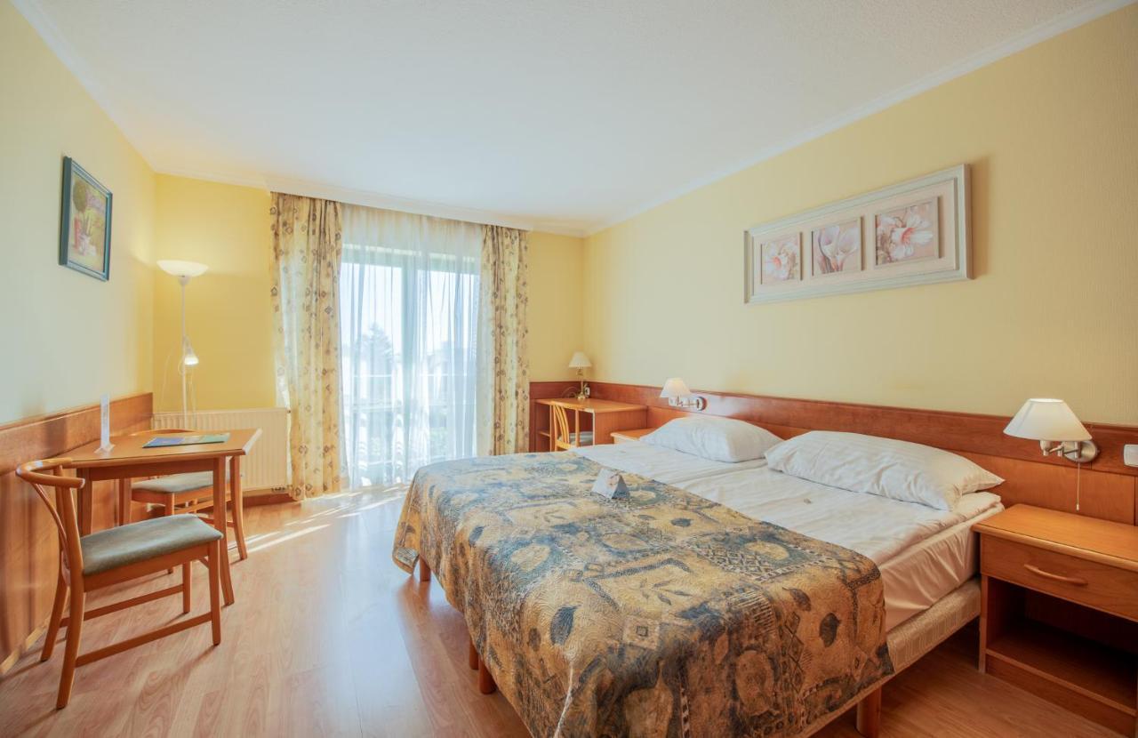 Holiday Club Apartman Hotel Hévíz Extérieur photo